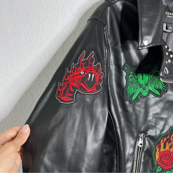 Torrid Faux Leather Jacket Women’s 1X Embroidered Moto Studded Goth Black - Picture 2 of 10